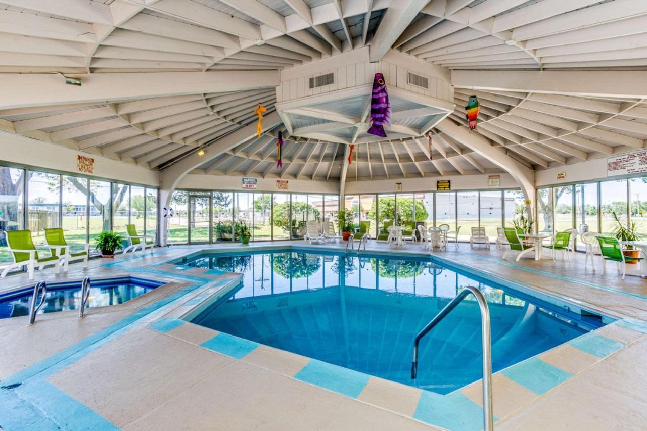 Wingate By Wyndham Airport Hotel 3*
