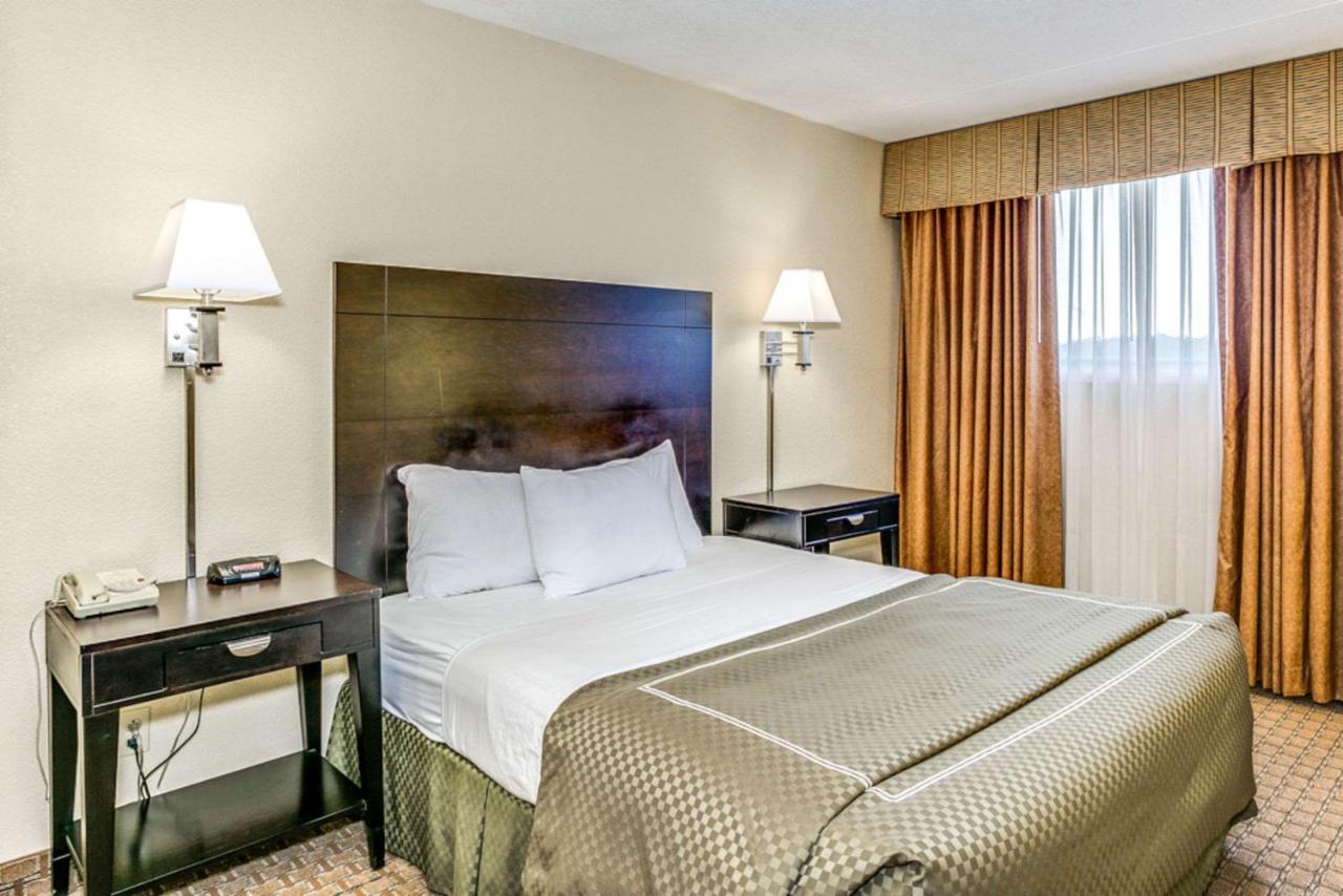 Wingate By Wyndham Airport Hotel Wichita