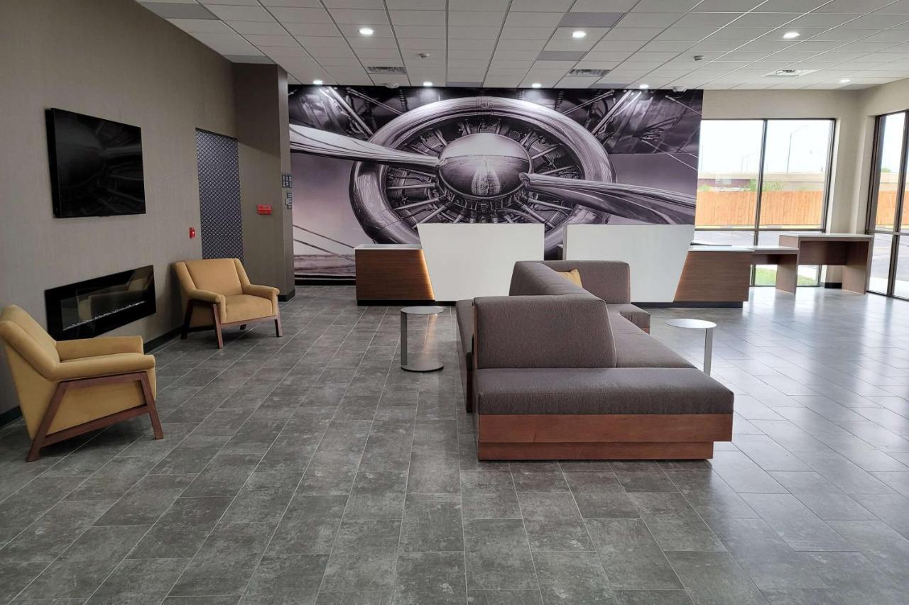 Wingate By Wyndham Airport Hotel Wichita